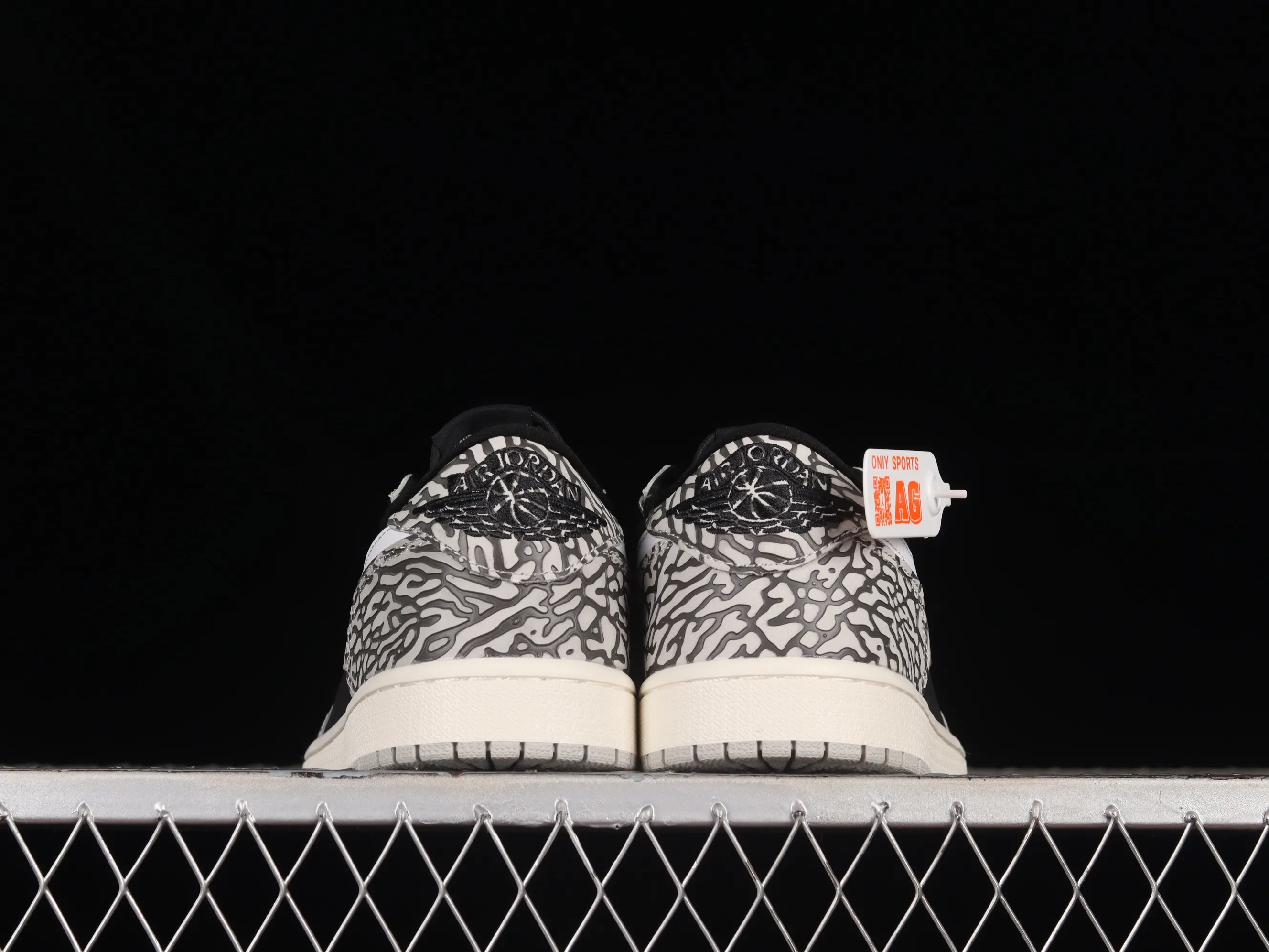 All categories Air Jordan Jordan series basketball shoes Air Jordan 1 Low Z version Air Jordan 1 Low OG "Black Cement" AJ1 Joe 1 black cement low-top cultural casual sneakers CZ0790-001